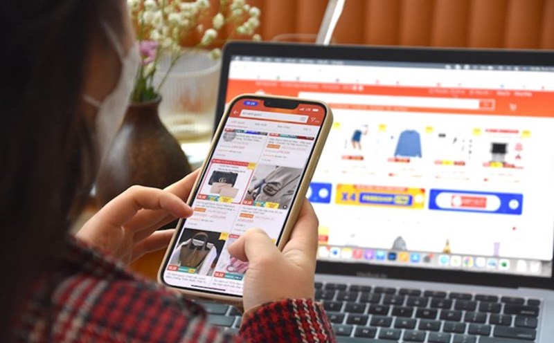 Mỗi ngày có gần 100 gian hàng rời bỏ sàn TMĐT
