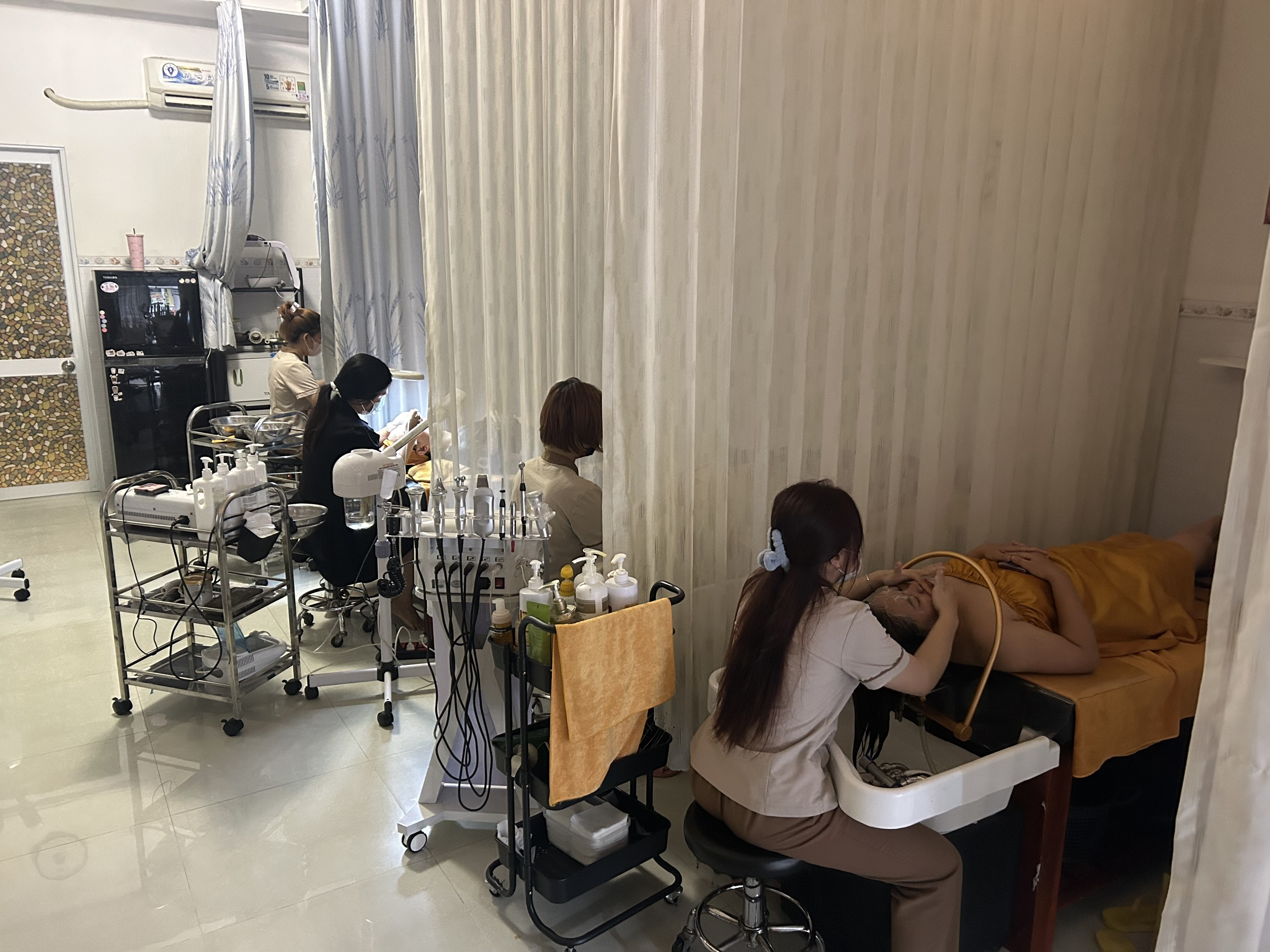 Tuệ Anh Spa - Spa Dưỡng sinh trị liệu và chăm sóc da chuyên nghiệp nhất Hóc Môn