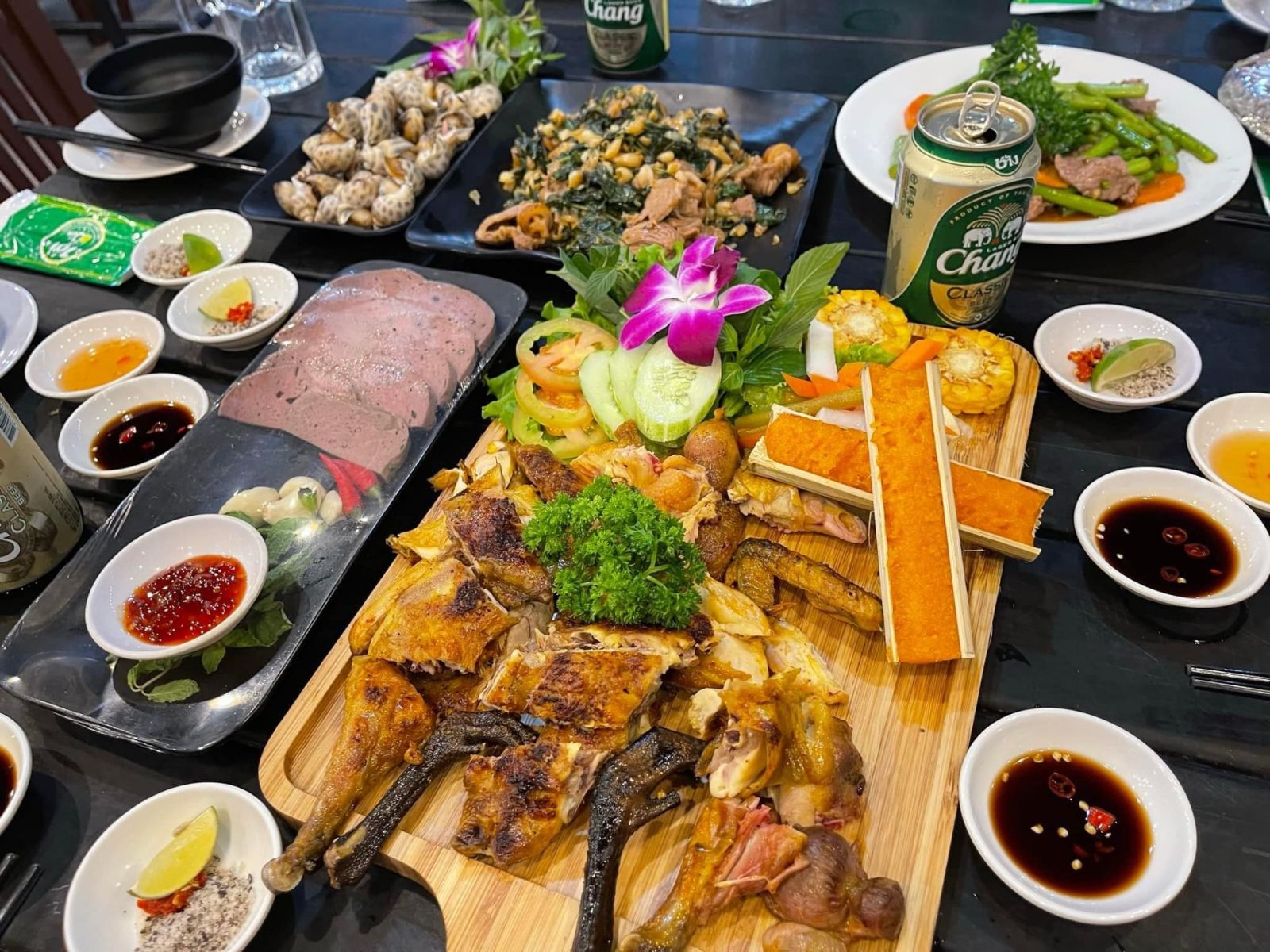 món ăn hot tới bến quán