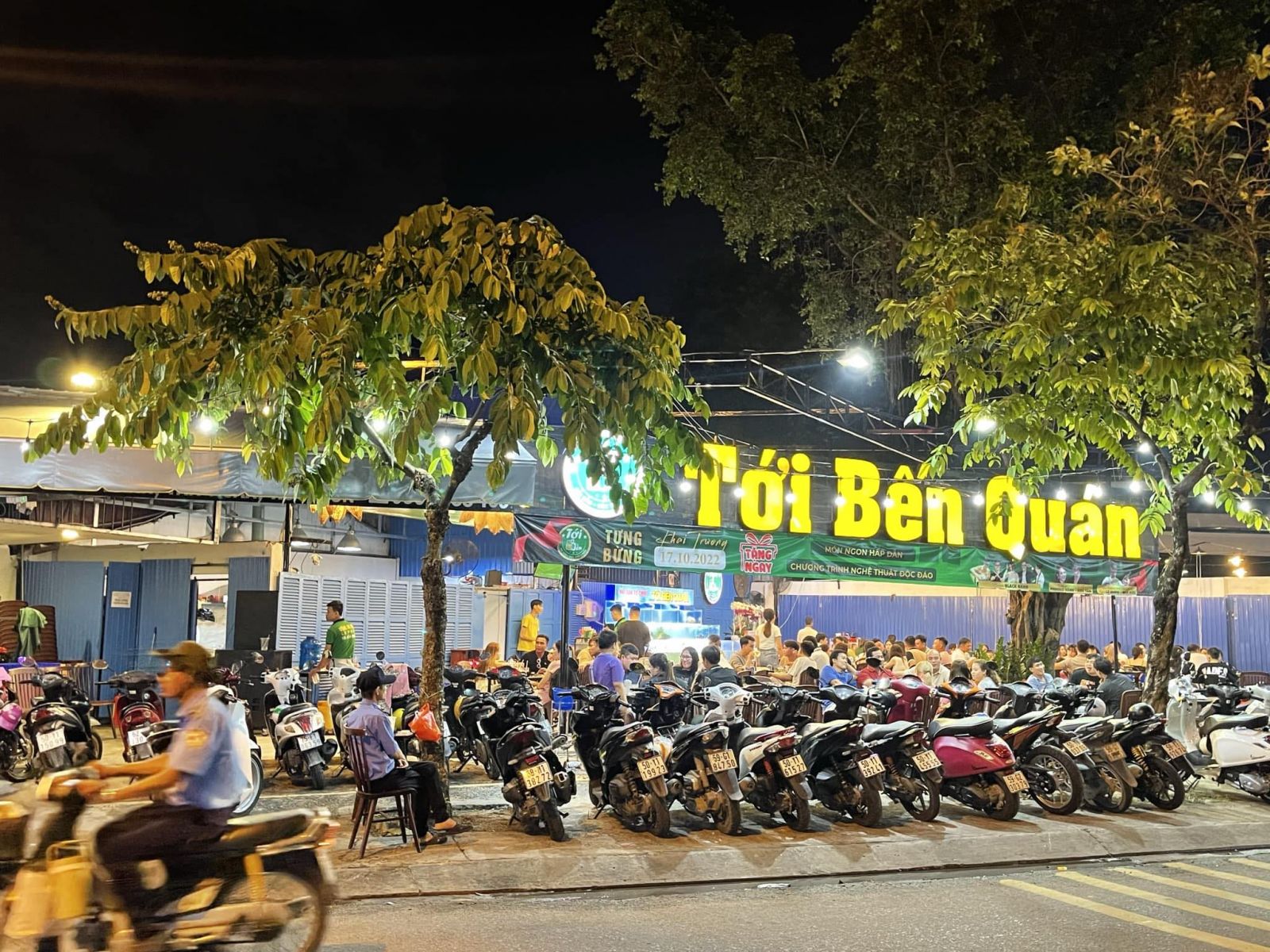 Tới bến quán 