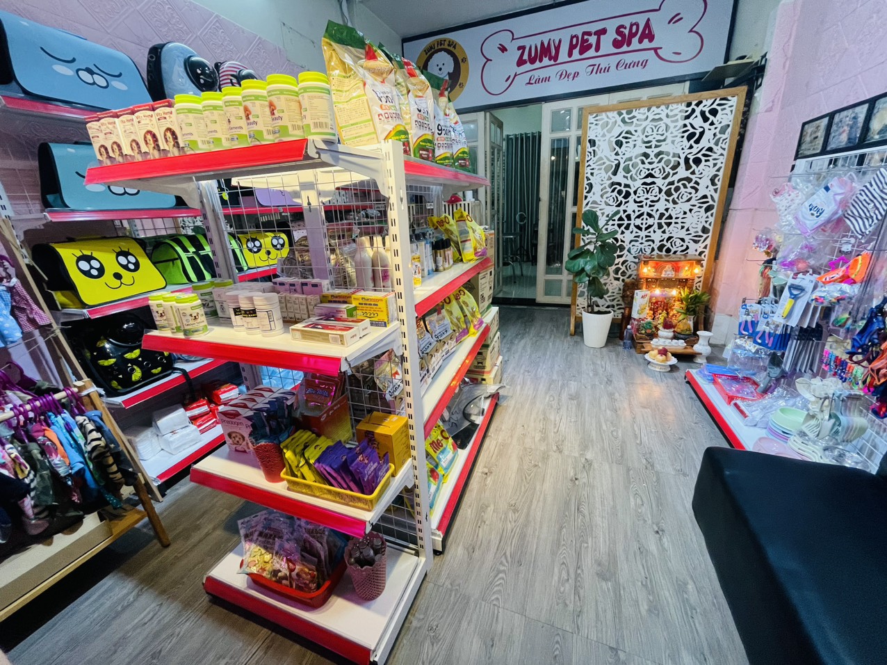 thức ăn cho boss tại Zumy Pet Spa Dịch Vụ Làm Đẹp Thú Cưng Chuyên Nghiệp, Uy Tín Tại Hóc Môn
